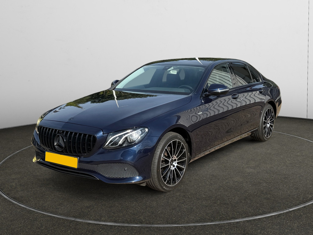 Mercedes-Benz E-Klasse 220 d AMG Prestige Plus – Foto