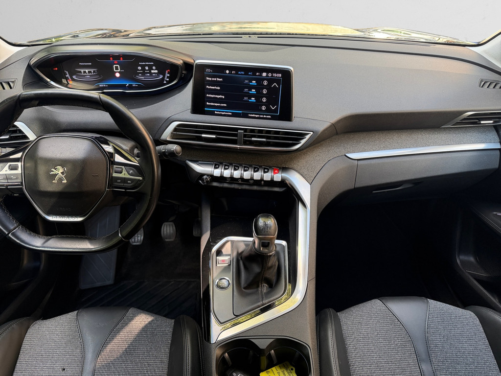 Peugeot 3008 1.2 PureTech Allure- – Foto 6