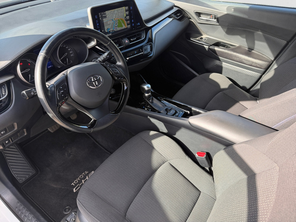 Toyota C-HR 1.8 Hybrid Dynamic Aut- – Foto 2