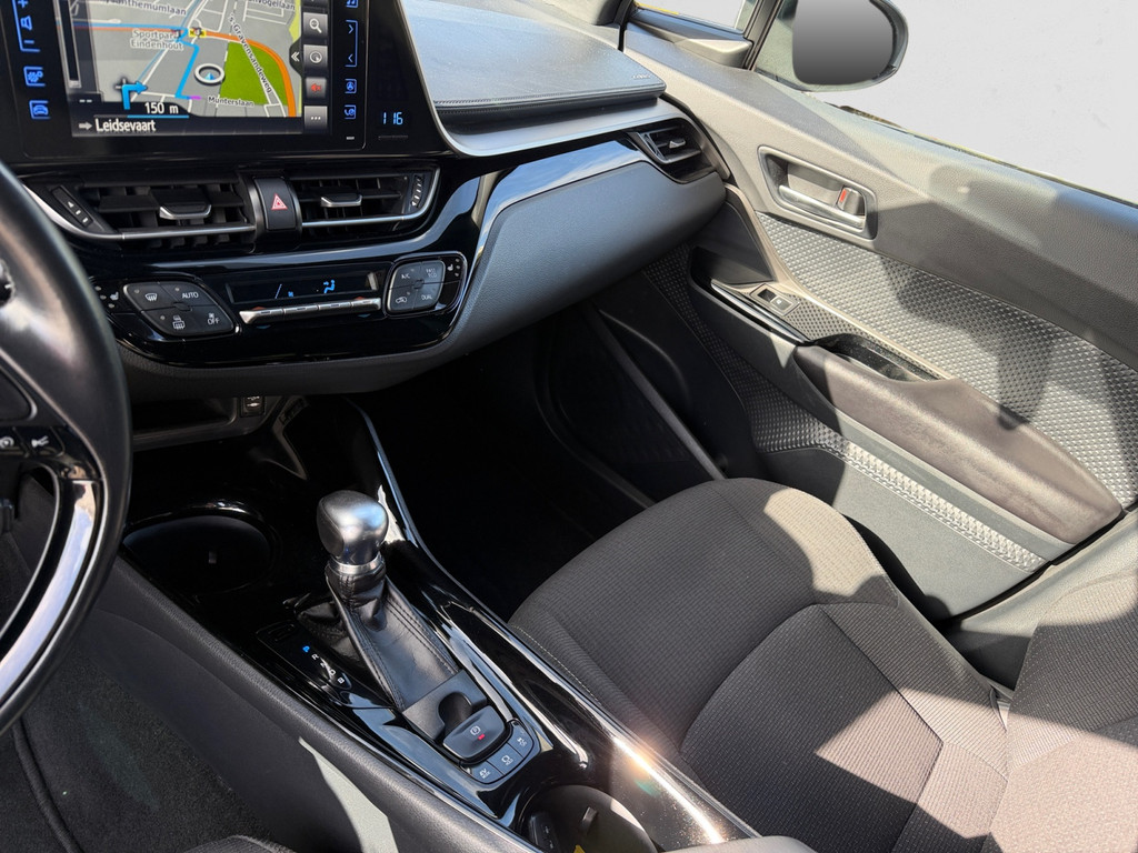 Toyota C-HR 1.8 Hybrid Dynamic Aut- – Foto 7