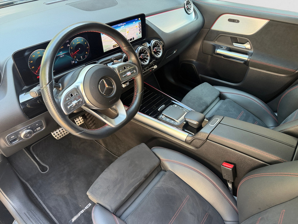 Mercedes-Benz GLA 250 4MATIC AMG Line – Foto 2
