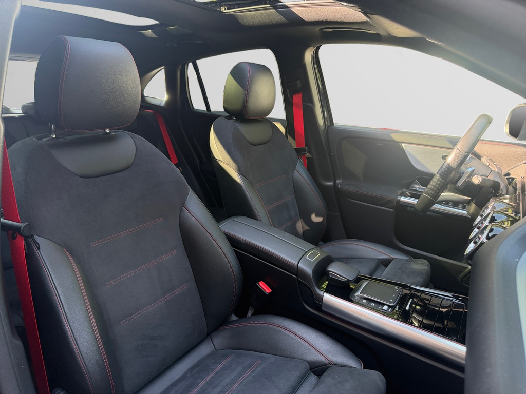 Mercedes-Benz GLA 250 4MATIC AMG Line – Foto 3