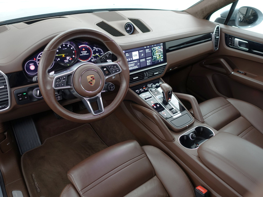 Porsche Cayenne 3.0 E-Hybrid Sport Design- – Foto 3