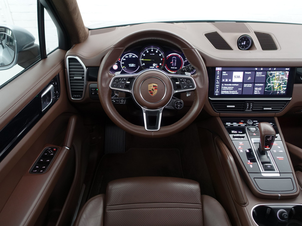 Porsche Cayenne 3.0 E-Hybrid Sport Design- – Foto 8