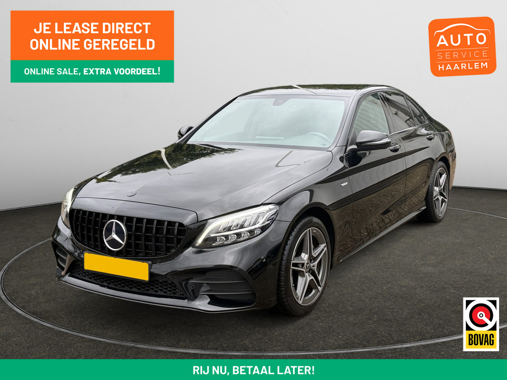 Mercedes-Benz C-Klasse 180 Sedan AMG Night Edition Aut- – Foto