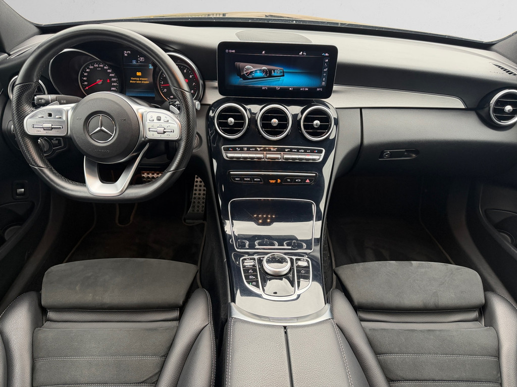 Mercedes-Benz C-Klasse 180 Sedan AMG Night Edition Aut- – Foto 6