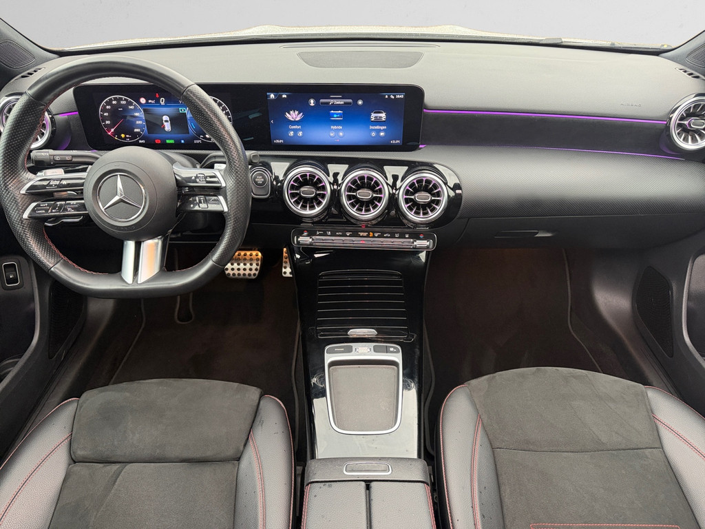 Mercedes-Benz A-Klasse 250 e AMG Line Aut- – Foto 6